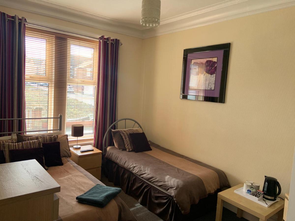 Melrose Guest House Whitley Bay Exterior photo